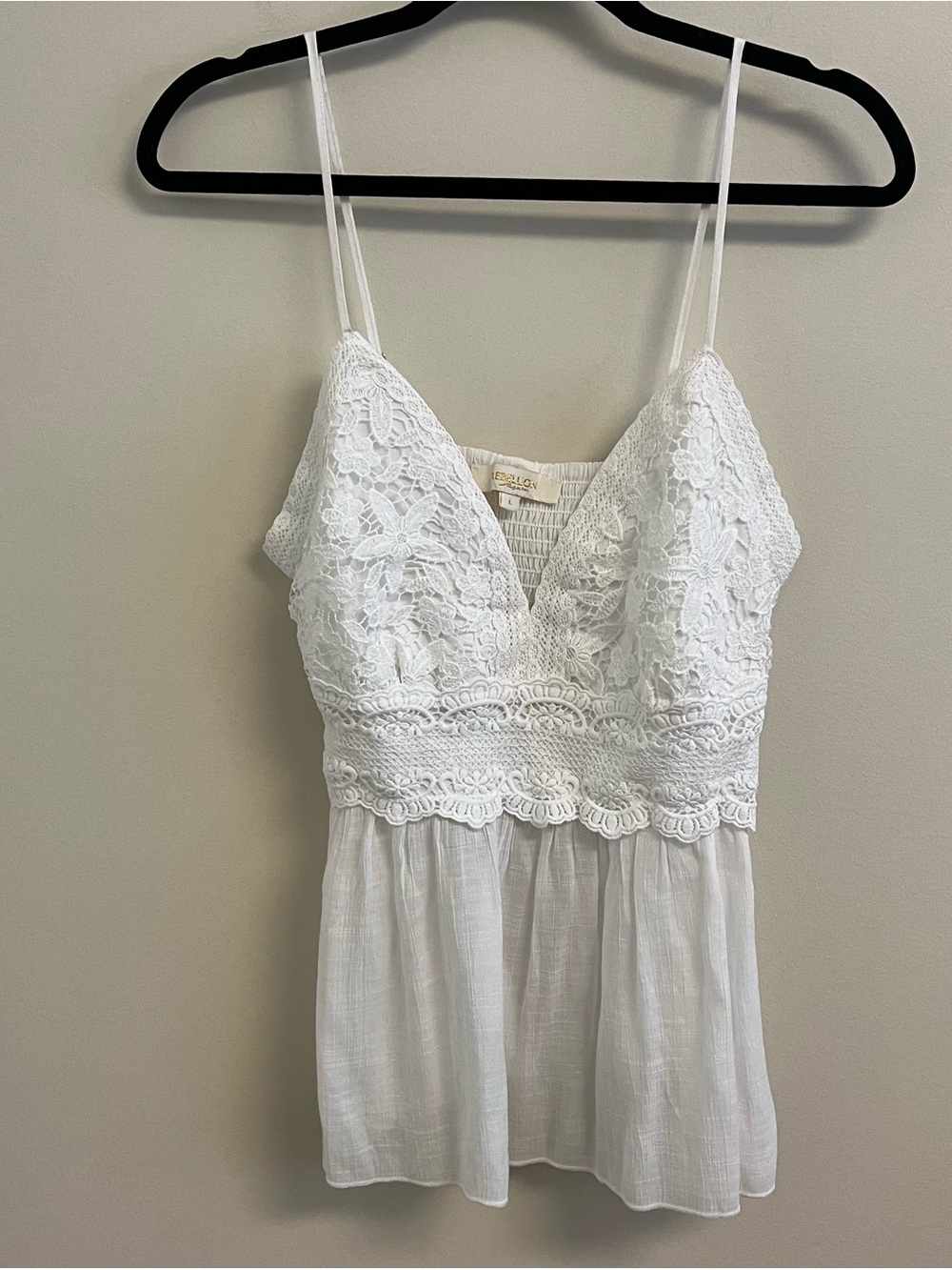 Rebellion Again Women’s White Lace Cami Top Bridal Boho Cruise Fairy Size Large